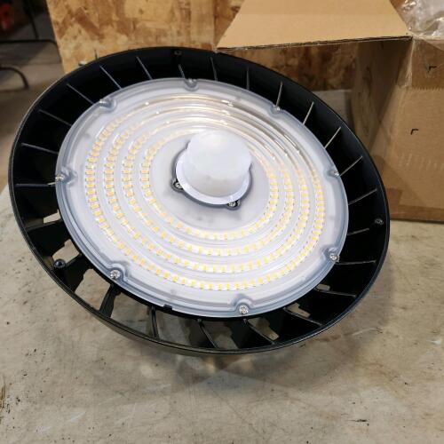 New 120-347V high bay light
