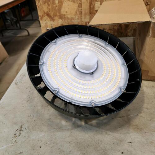 New 120-347V high bay light