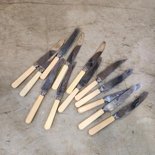 John Bain table knives