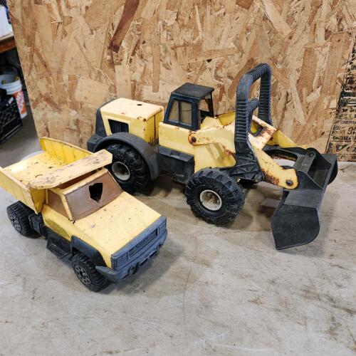 2 Older metal Tonka toys w damage