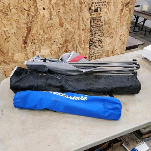 2 Folding lawnchairs & stool