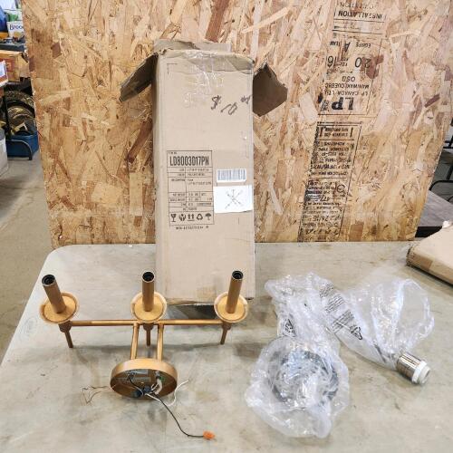 Assorted light fixtures