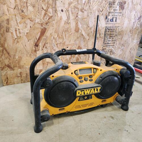 Dewalt jobsite radio