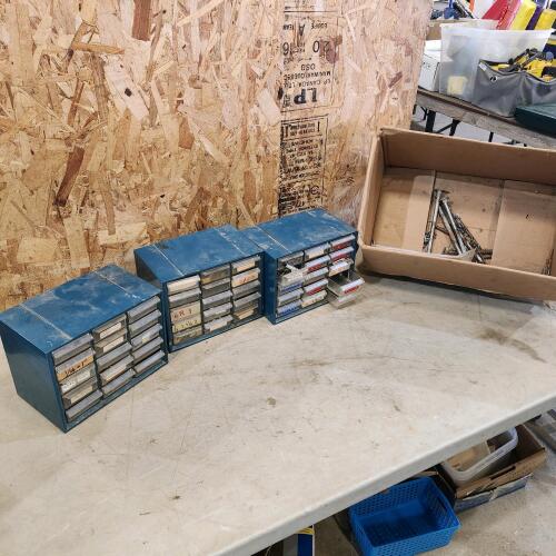 Hardware bins w Hardware
