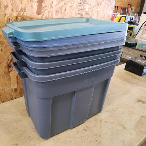 3 Rubbermaid totes w lids