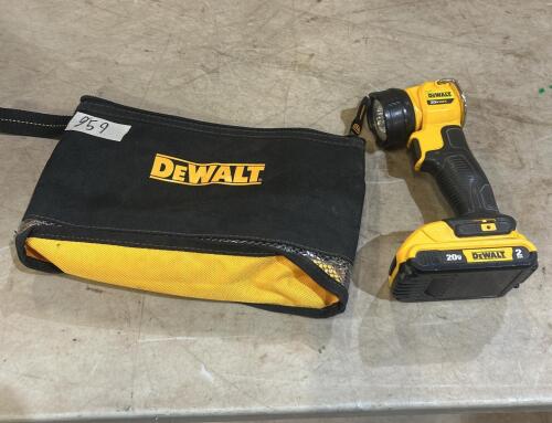 Dewalt 20v flashlight w battery