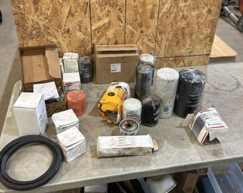 Various CNH filters & parts