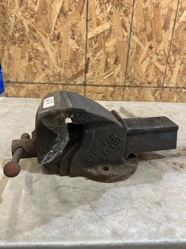 5&rdquo; Bench vice Hamilton Canada
