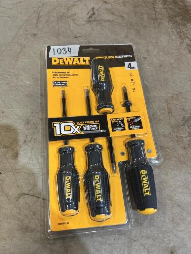 New Dewalt 4 piece screwdriver set