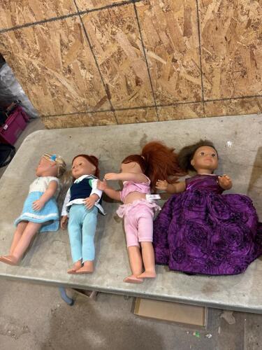 4 - Plastic dolls