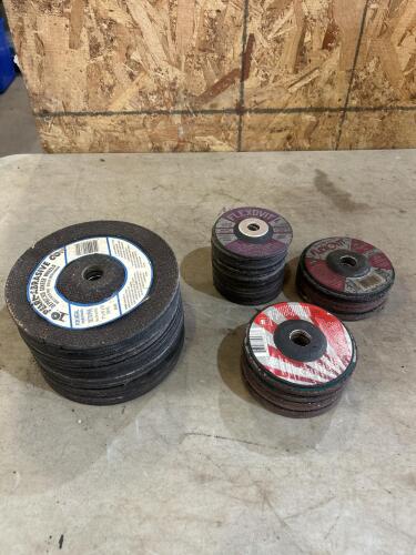 Assorted 7&rdquo;, 5&rdquo;, 4&rdquo; grinding discs