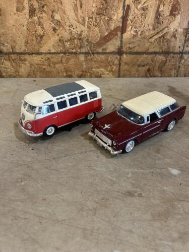 2 Diecast model cars