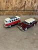 2 Diecast model cars