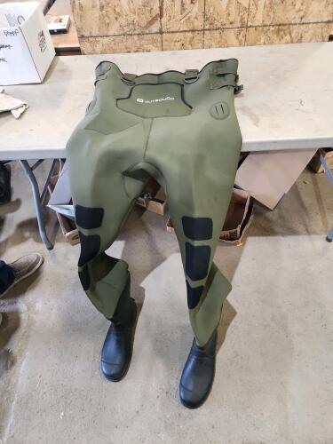 Sz 13 Chest waders