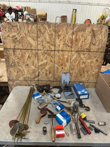 Fence holders, assorted tools