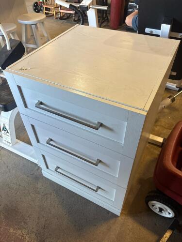24&rdquo;x24&rdquo;x35&rdquo; H Cabinet