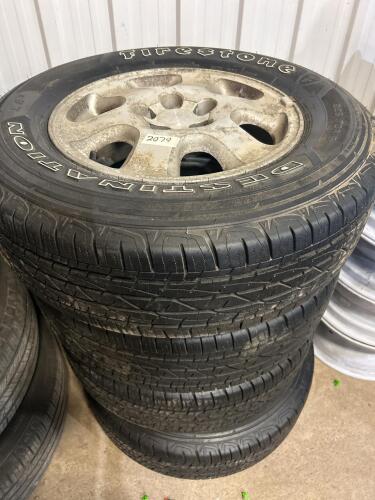 4 225/70R16 Alum wheels 85% tread
