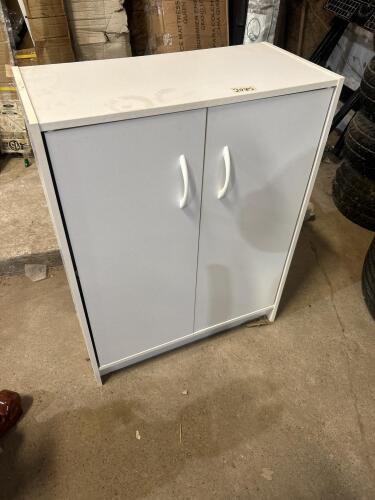 Cabinet 24&rdquo;W 12&rdquo;D 32&rdquo;H