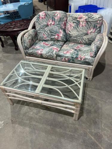 Wicker patio couch & table