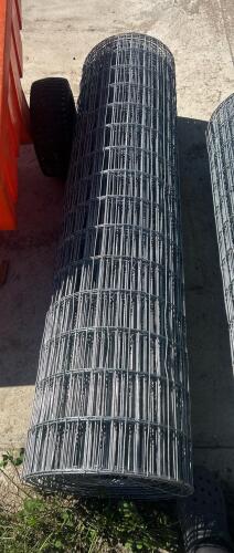 5&rsquo; Roll of fencing