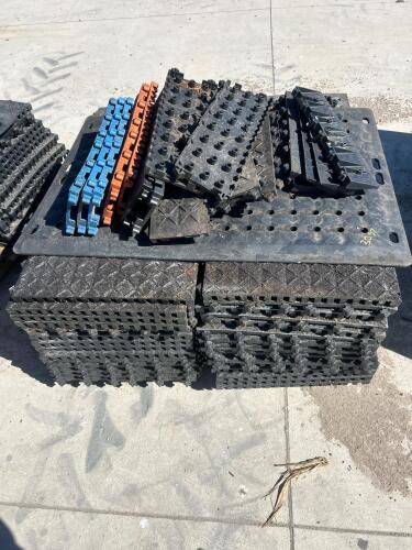 18"x18" Interlocking plastic mats