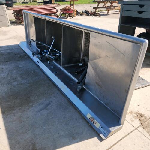 Triple stainless sink w taps & extra stainless pieces 10' Total length 29"W 14" D