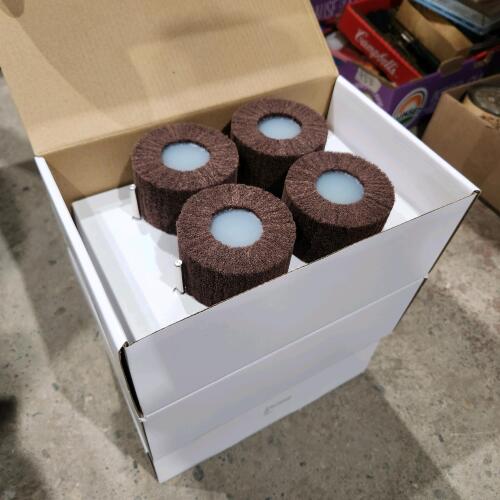 30 Non woven flap wheels very fine