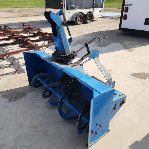 5' Meteor snowblower in excellent condition