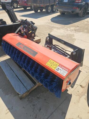 60" Skidsteer mount broom as new, hydraulic angle