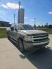 2008 Chev truck, frame cracked in one spot, 327,000km, lots of thread on tires - 2