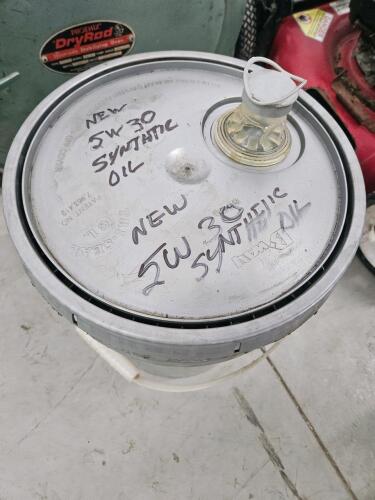 5 Gal 5W-30 synthetic oil open pail