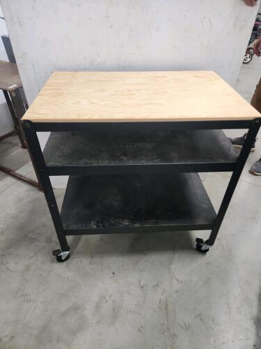 21"x33"x35" 4 Wheel cart