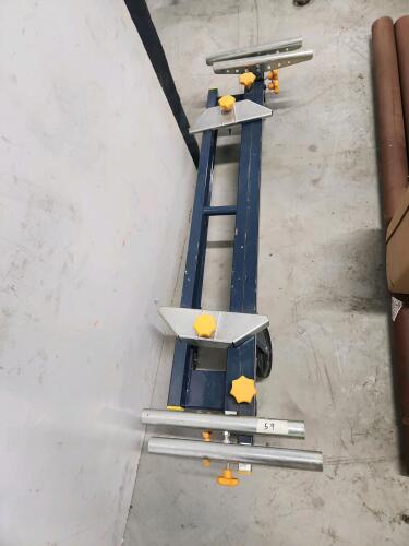 Folding saw stand