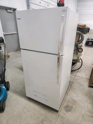 Whirlpool Fridge 30"W 66"H, working but needs a good cleaning