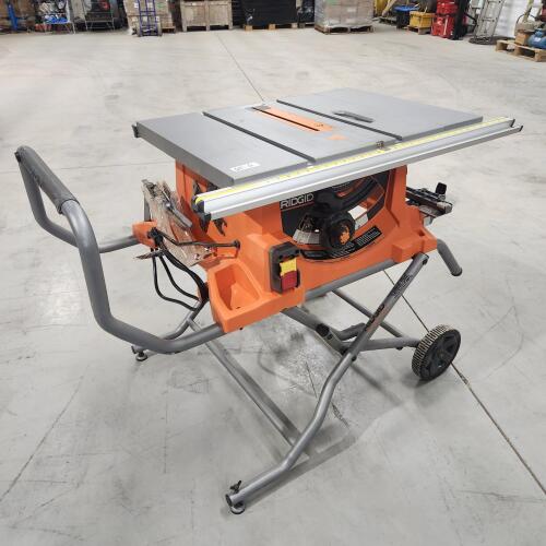 Working Ridgid table saw w folding stand