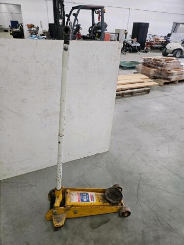 2 Ton floor jack