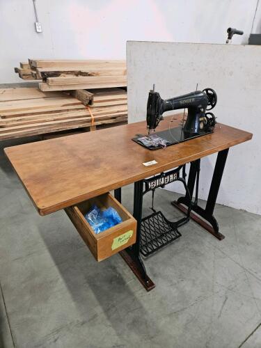 Industrial singer threaded sewing machine