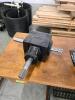 1 to 1 ratio new gear box, 1000/545 1 1/2" shafts, 5" bolt pattern