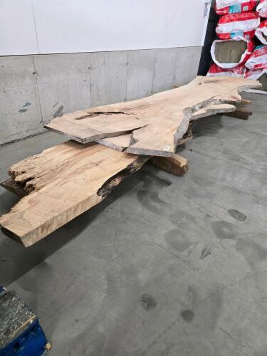 Kiln dried walnut slabs various width & thickness up to 12' L