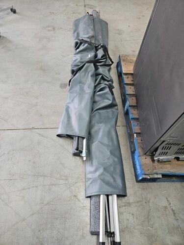 6' & 8' Projector screens