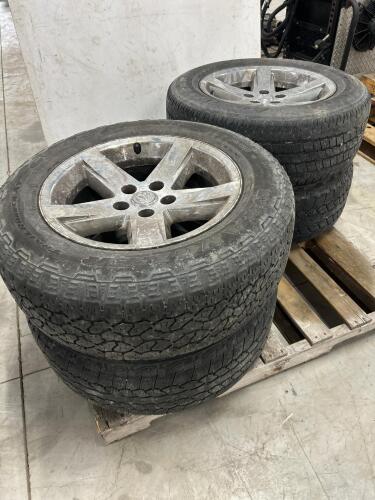 4 275/60R20 Alum wheels tires shot