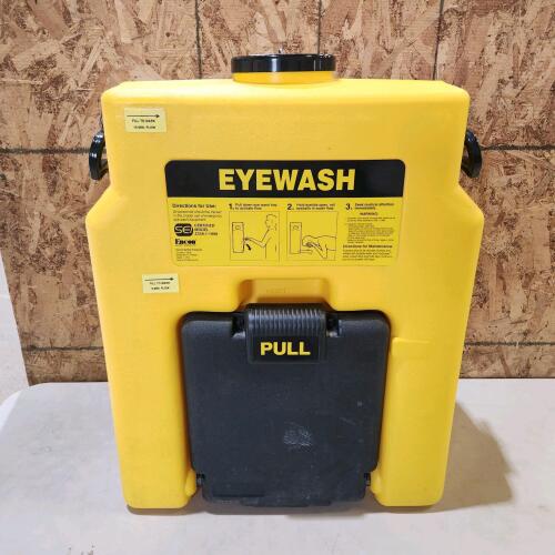 Eye wash station
