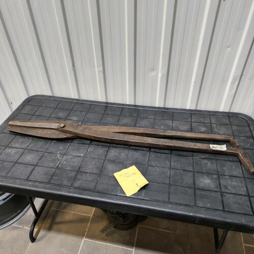 Vintage 42"L tin snips, 10" cut