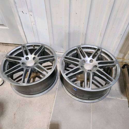 2 18" Audi alum rims