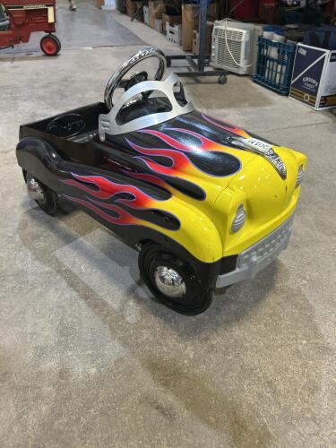 Metal InSTEP pedal car