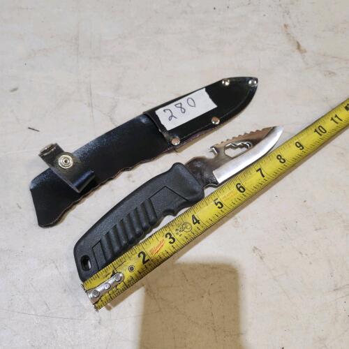 9" Knife w sheath