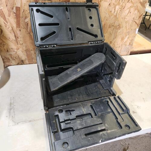 Chainsaw case