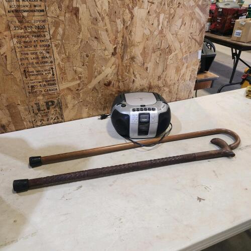 2 Wooden canes, radio