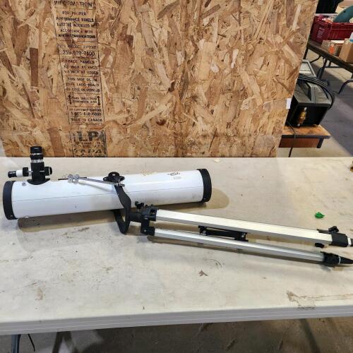 Telescope w tripod