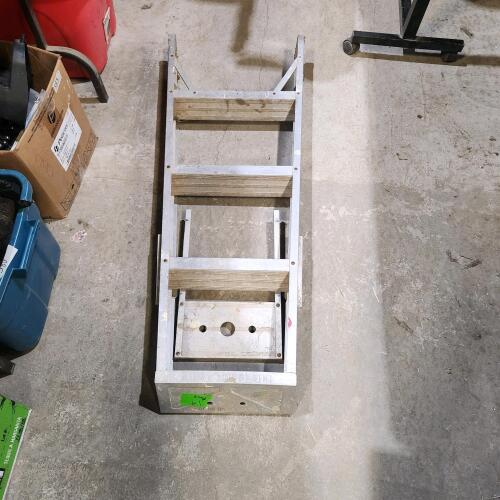 4' Alum step ladder